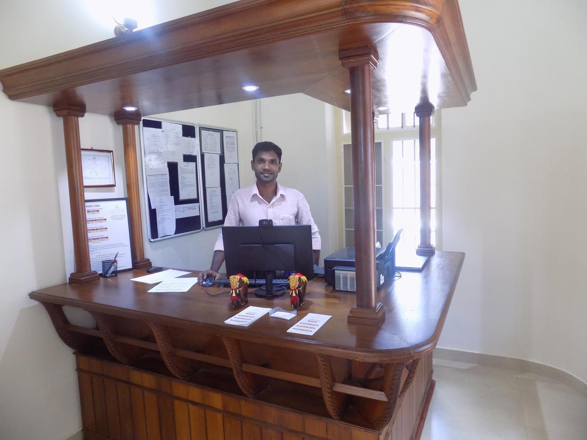 Safire Residency Hotell Thiruvananthapuram Eksteriør bilde